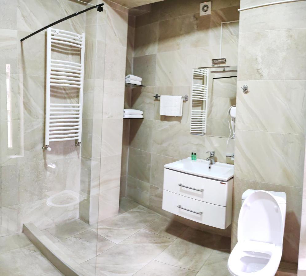 Legend Hotel Tbilisi ภายนอก รูปภาพ