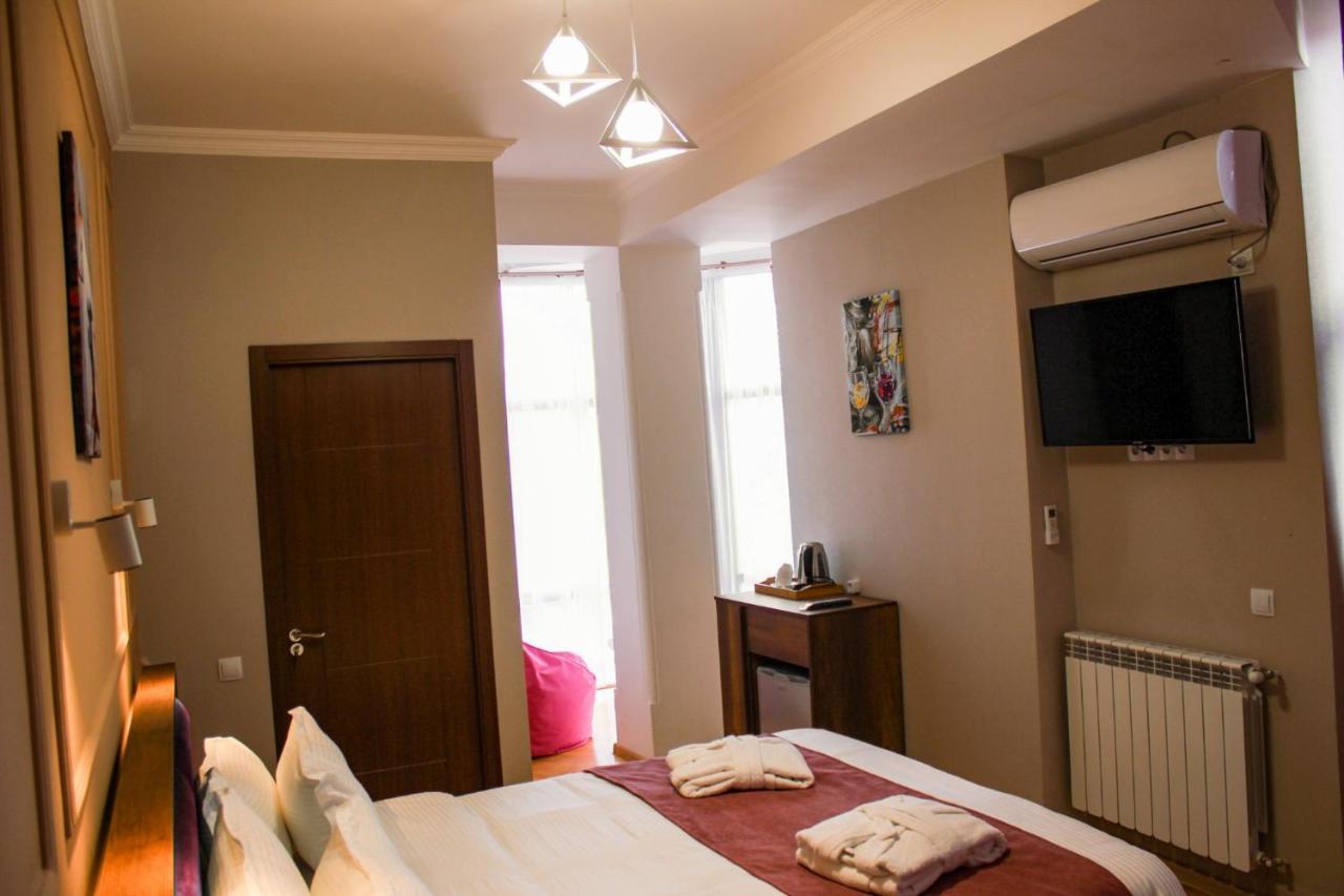 Legend Hotel Tbilisi ภายนอก รูปภาพ