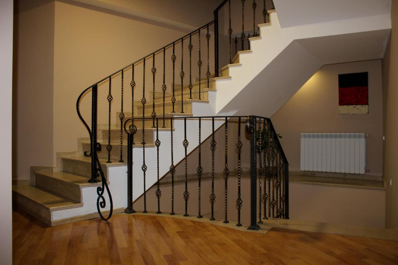 Legend Hotel Tbilisi ภายนอก รูปภาพ
