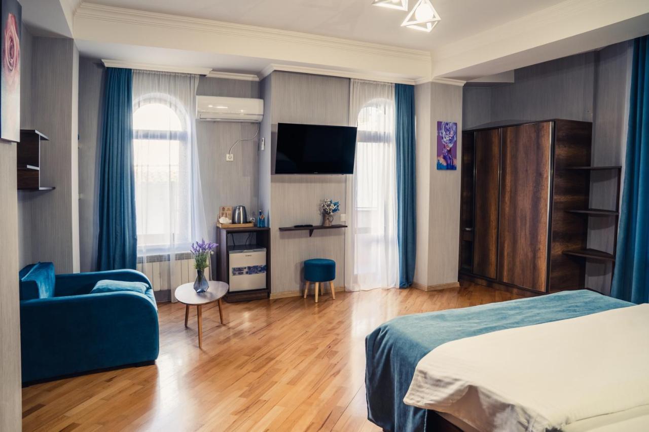 Legend Hotel Tbilisi ภายนอก รูปภาพ
