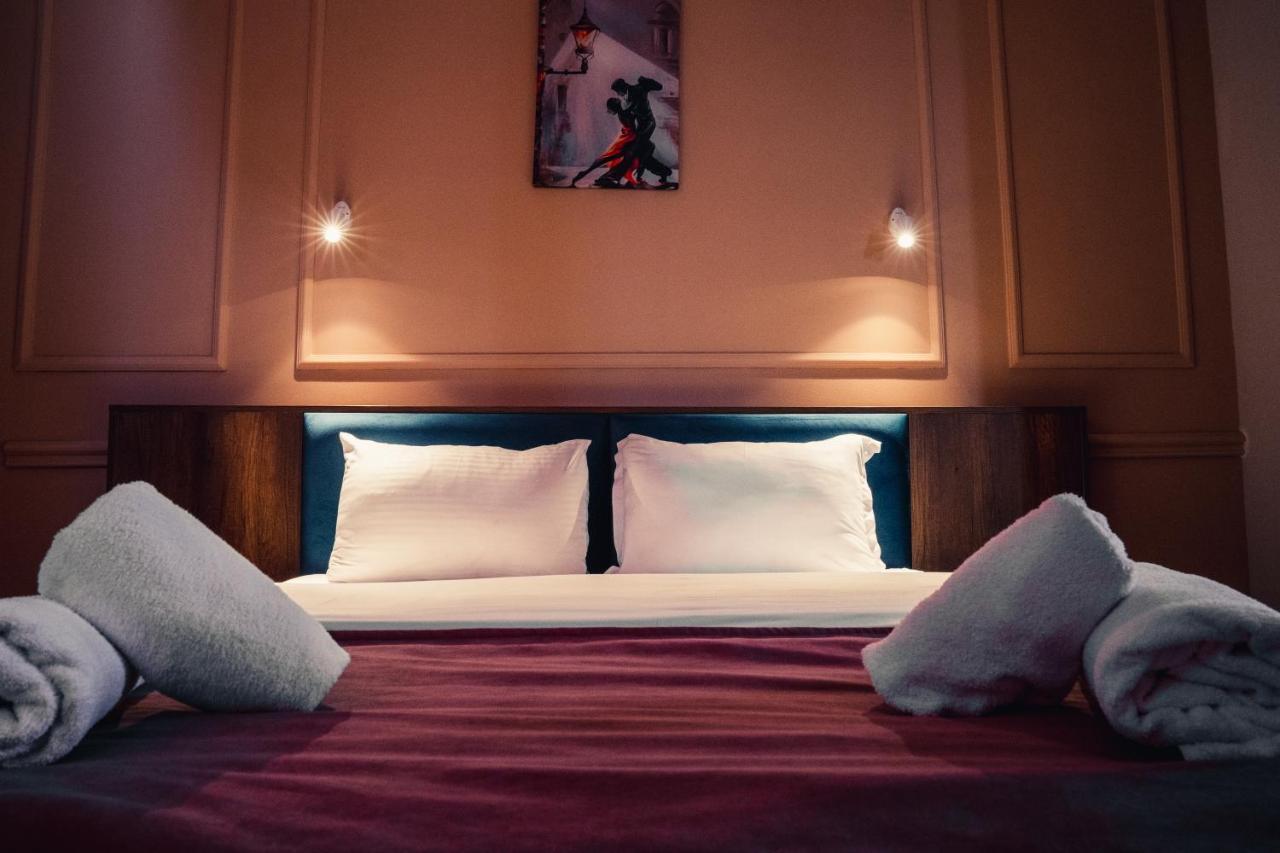 Legend Hotel Tbilisi ภายนอก รูปภาพ